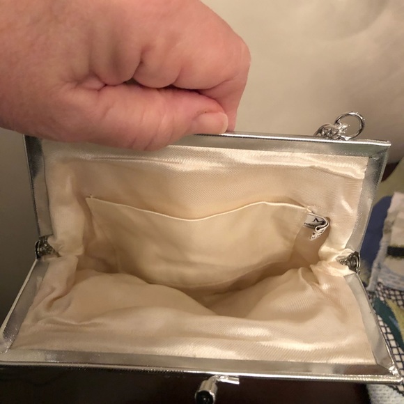 Magid Beaded Bag, NWOT, Pristine - Picture 2 of 6